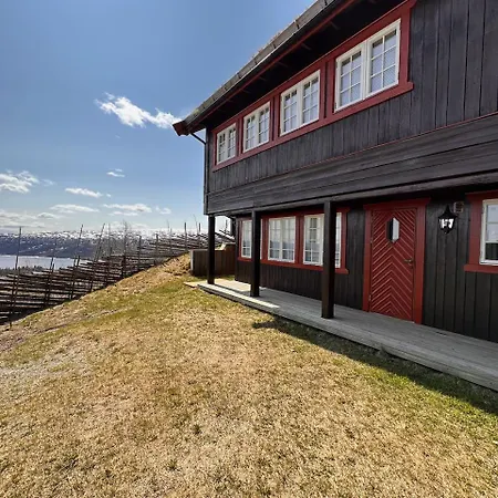 Skiidyll Med Utsikt Og Peis *