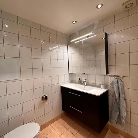 Med Plass Til 6, Naer Alpinbakken